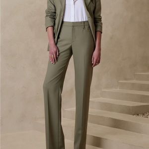 Banana Republic Straight Trouser Pants Dark Green Women’s Size 2 Midrise